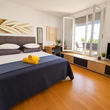 Apartment Terrace Znjan, *